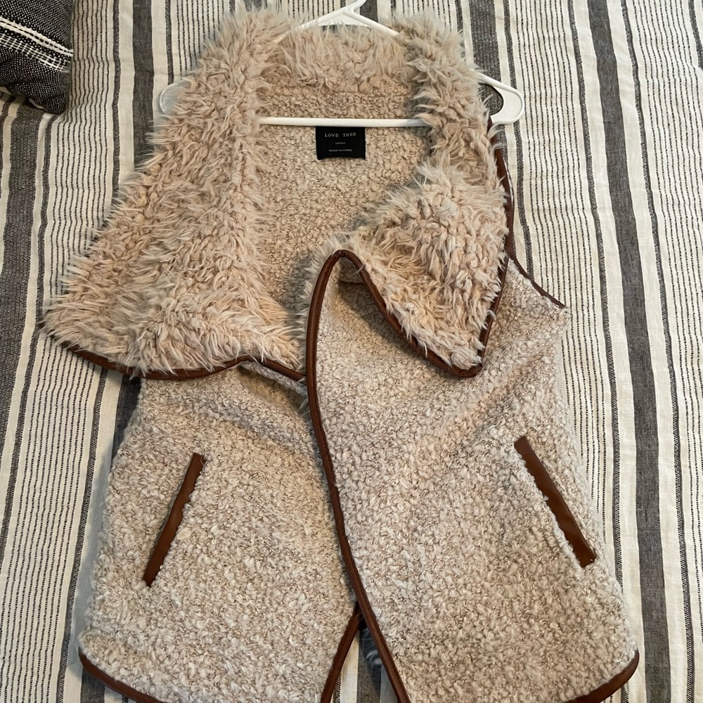 Love Tree Sherpa Vest Only wore once